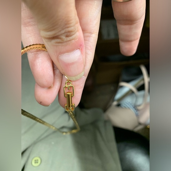 ✨✨Givenchy Gold Plated Necklace✨✨ - Picture 9 of 9